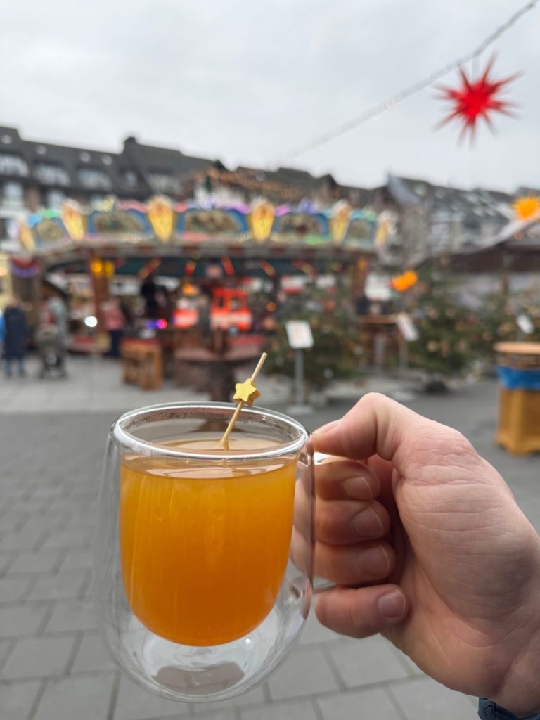 Glühgold auf dem Weihnachtsmarkt